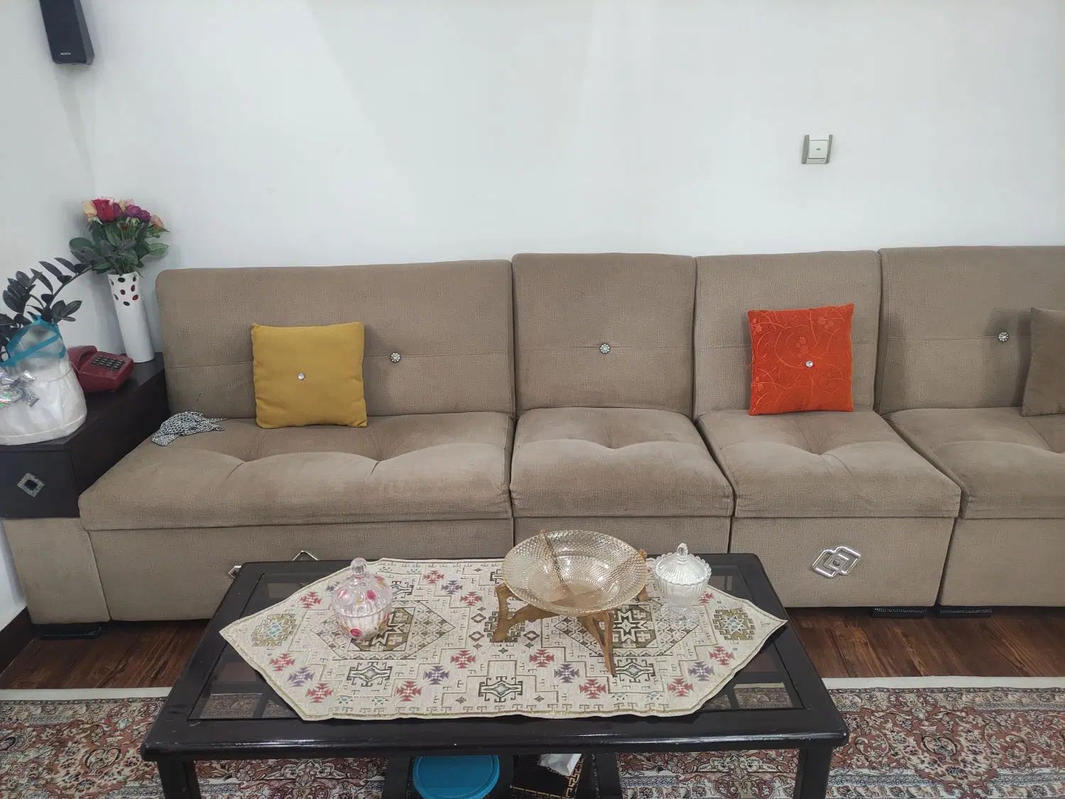 مبل راحتی|مبلمان خانگی و میز عسلی|رشت, دروازه لاکان|دیوار