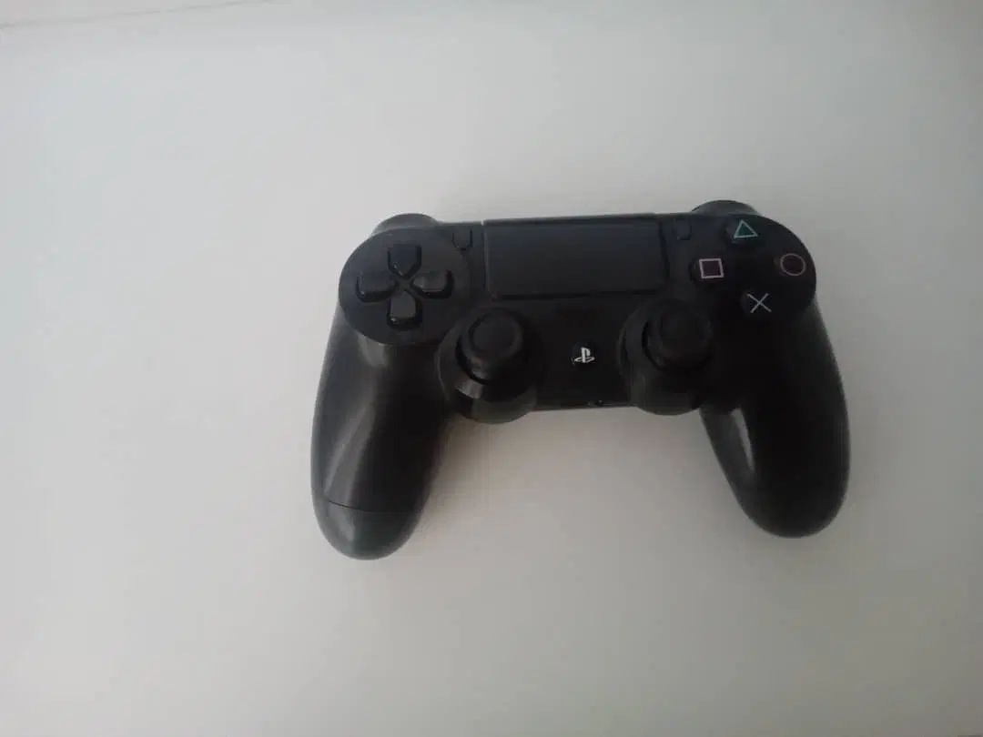 دسته ی بازی ps4|کنسول، بازی ویدئویی و آنلاین|تهران, تهران‌نو|دیوار