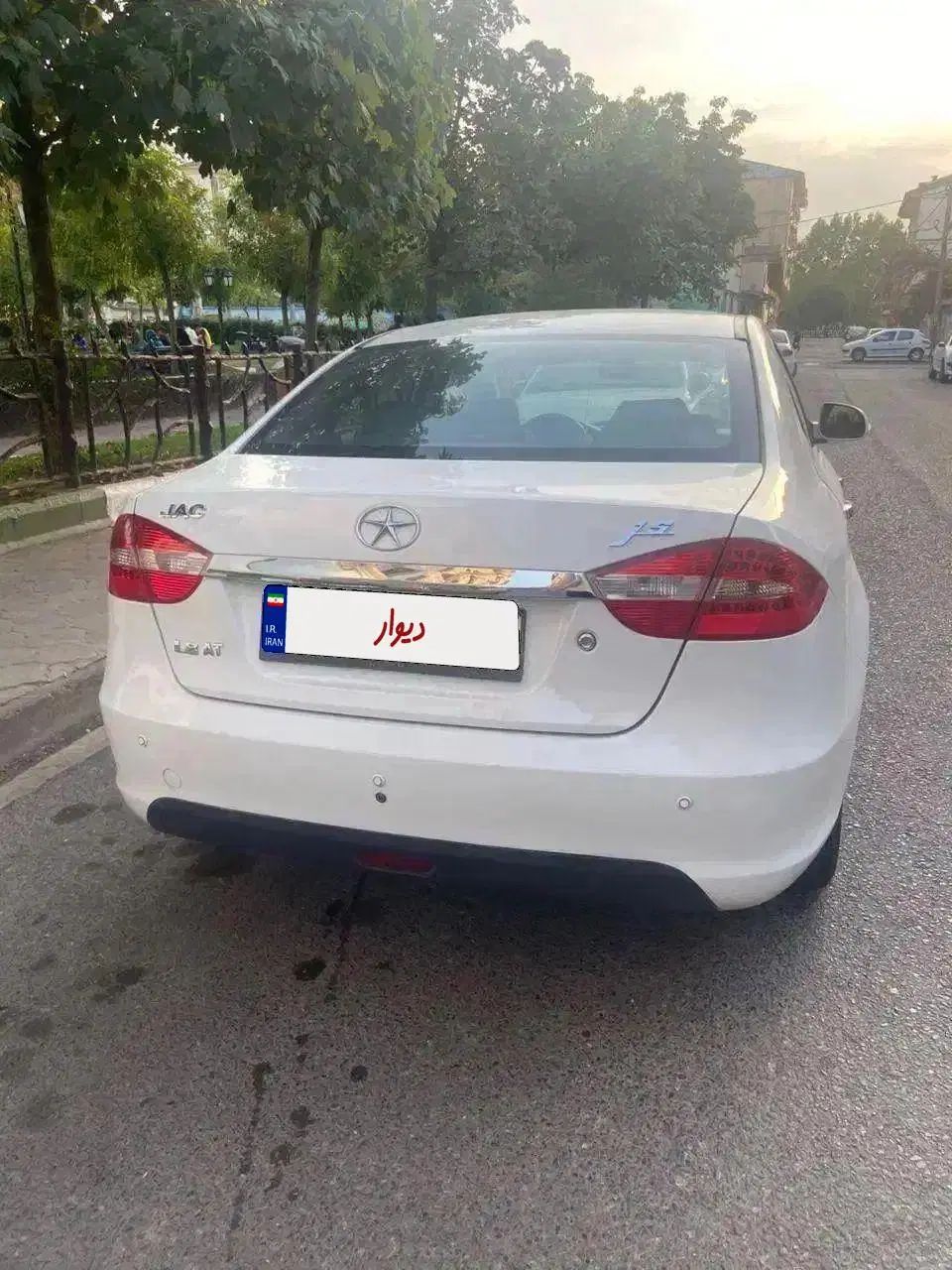جک J5 اتوماتیک 1800cc ، مدل 1393|خودرو سواری و وانت|رشت, کاکتوس|دیوار