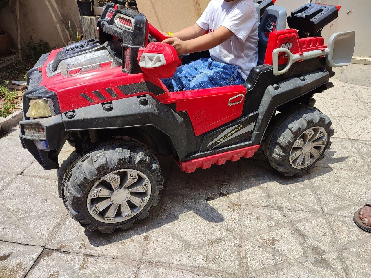 ماشین شارژی سایز بزرگ|اسباب‌بازی بچه|ری, دولت‌آباد|دیوار