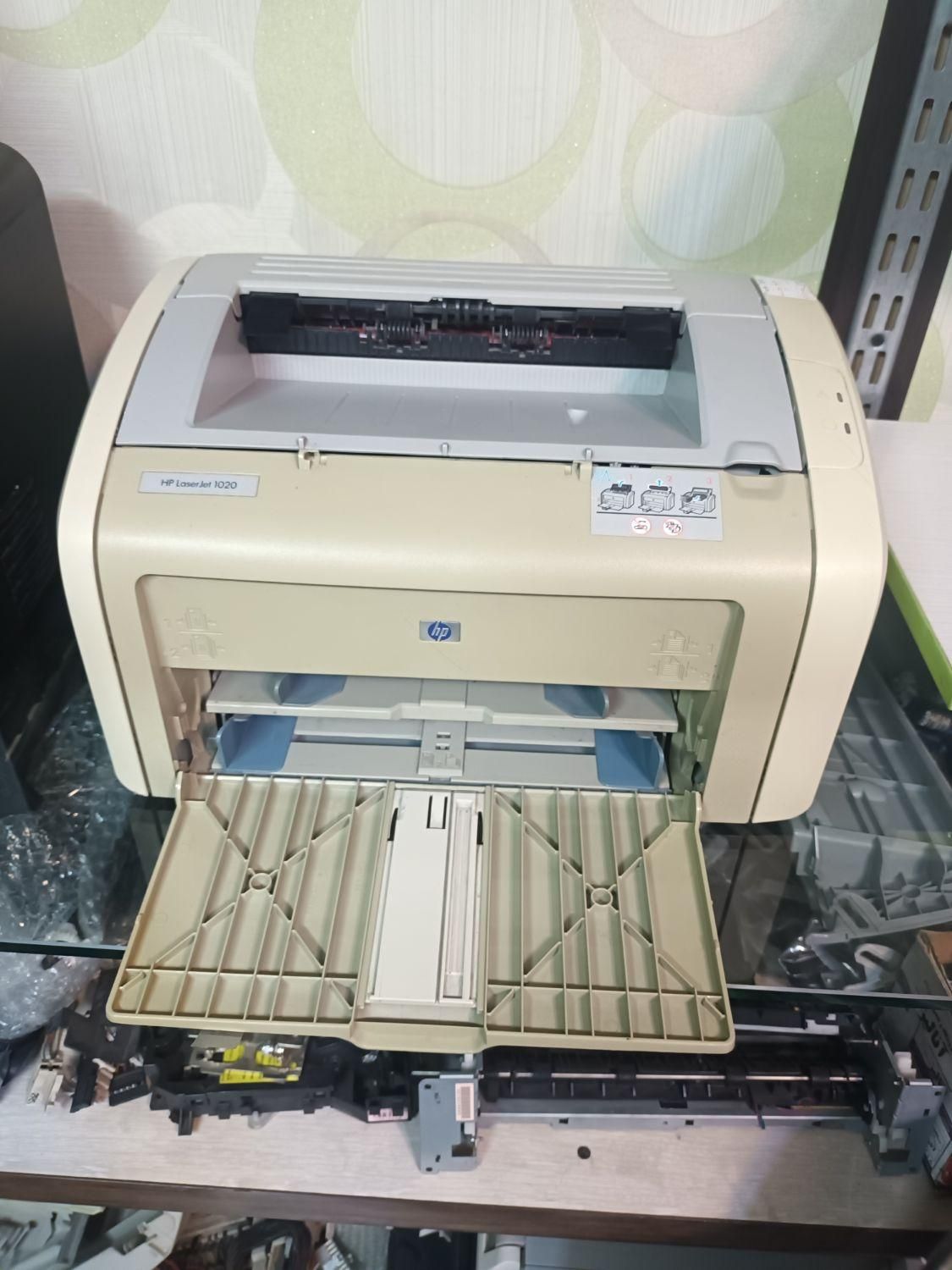 پرینتر لیزری  HP برای چاپ فاکتور و دانش آموزان|پرینتر، اسکنر، کپی، فکس|اسلام‌شهر, |دیوار