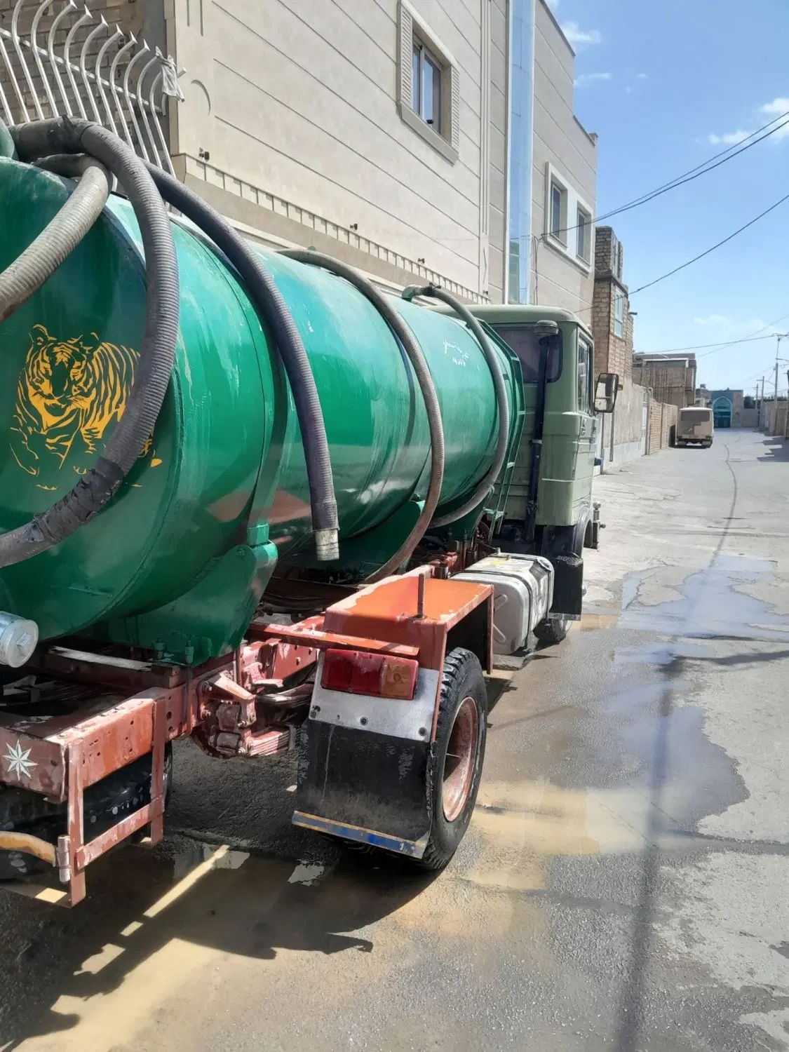 خاور|خودرو سنگین|اصفهان, باغ فدک|دیوار