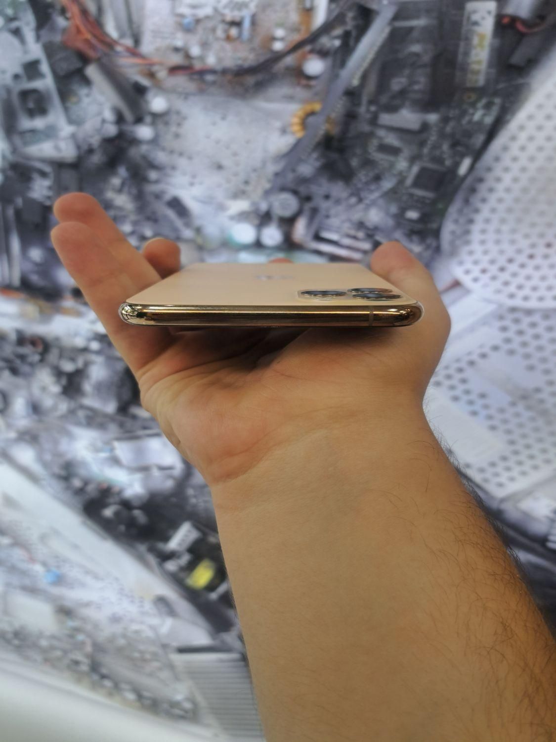 اپل iPhone 11 Pro Max با حافظهٔ ۲۵۶ گیگابایت|موبایل|اصفهان, احمدآباد|دیوار