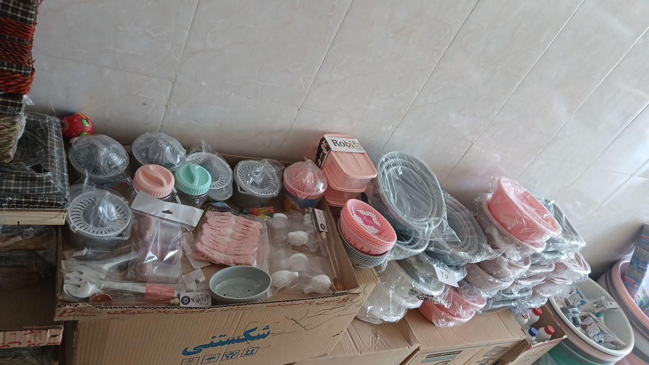 پلاسکو شاهین شهر|ظروف نگهدارنده، پلاستیکی، یک‌بارمصرف|شاهین‌شهر, شهرک گلدیس|دیوار