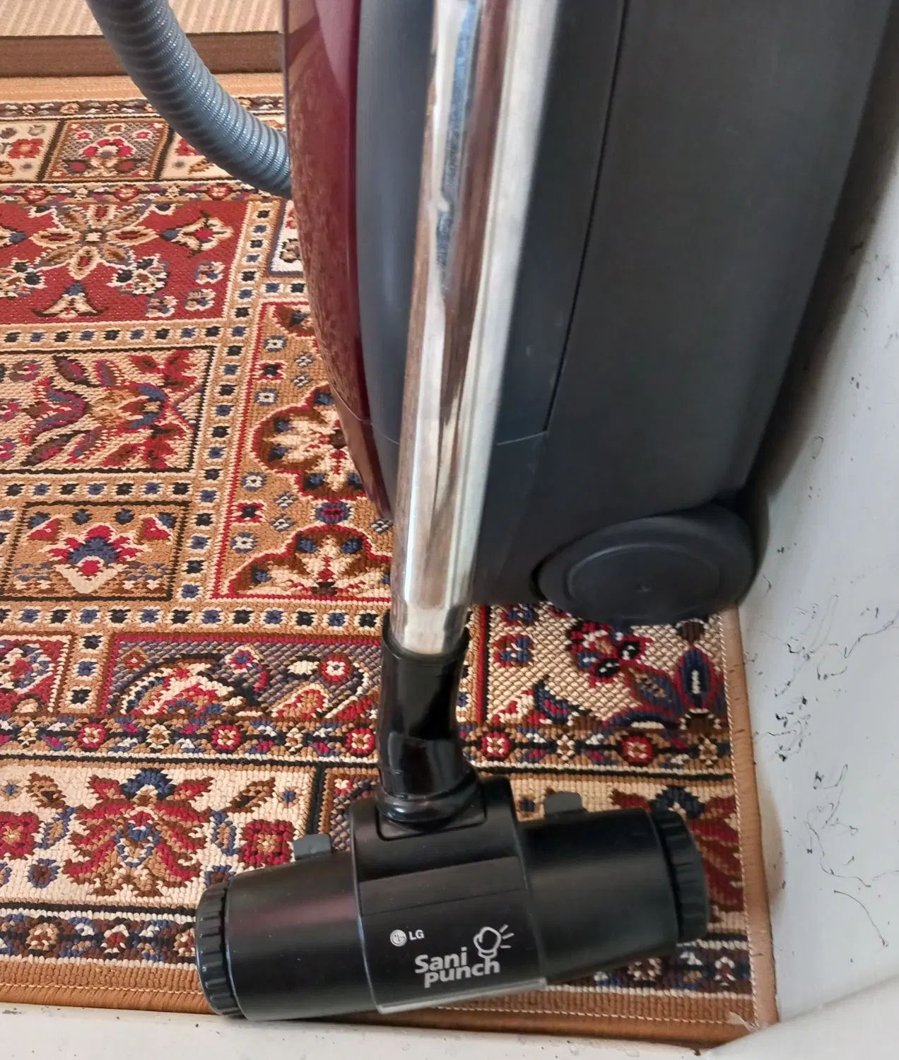 جارو برقی LG ساخت کشور کره|جاروبرقی، جارو شارژی، بخارشو|اصفهان, بهارستان (مخابرات)|دیوار