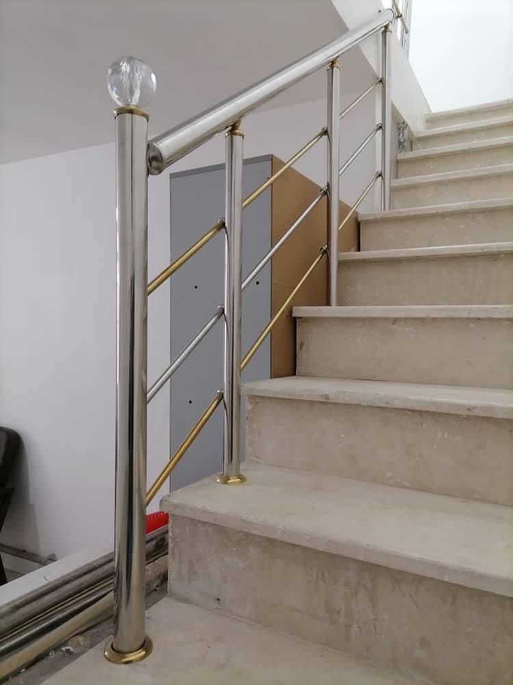 نرده راه پله بالکن پشت پنجره حفاظ استیل چوبی|خدمات پیشه و مهارت|کرمانشاه, |دیوار