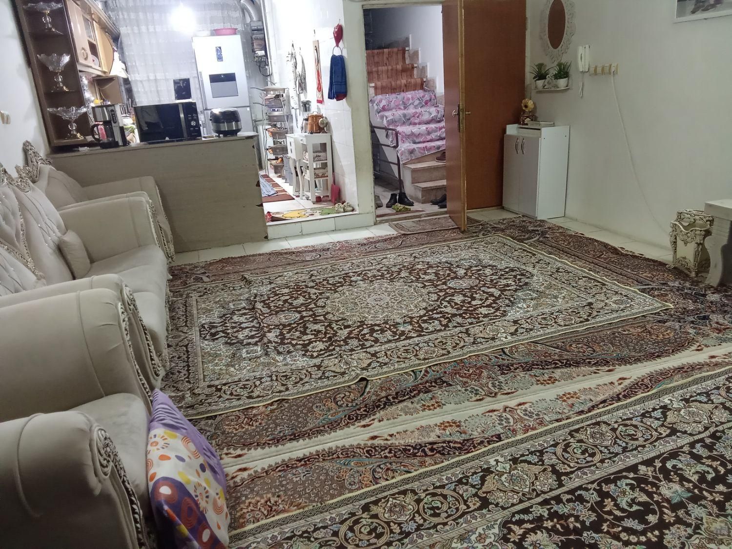 فروش آپارتمان ۹۰ متری ۱ خوابه طبقه ۱ در کوی امیر|فروش آپارتمان|مشهد, امیر|دیوار