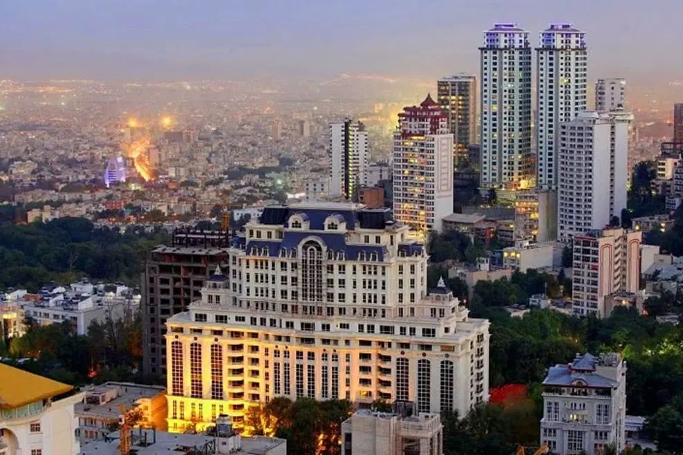 آپارتمان گلستان۱۰۰مترمیلان دهم سنددار|فروش آپارتمان|گلستان (تهران), |دیوار