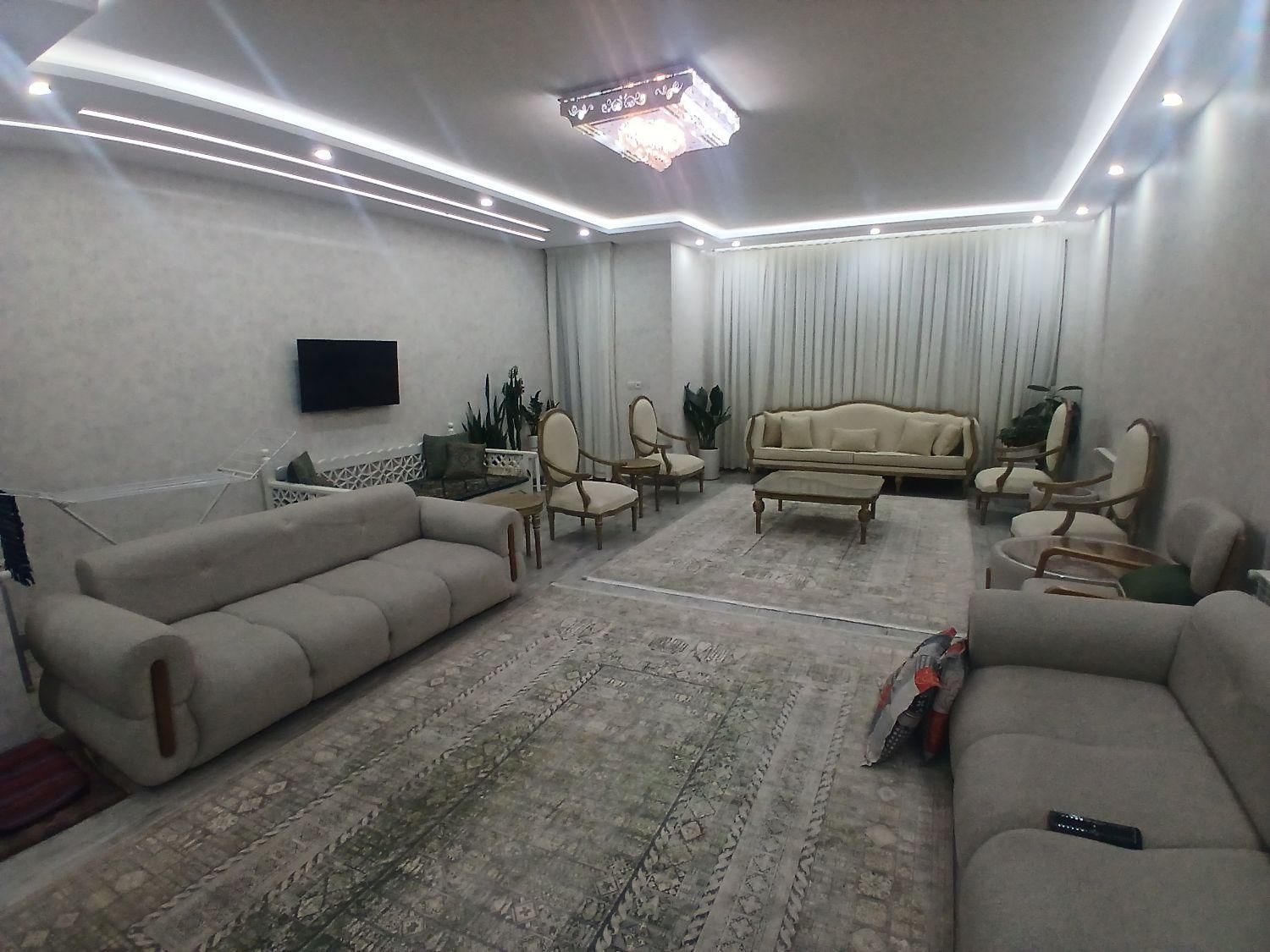 ۱۲۰متری/ابومسلم/دوخوابه|فروش آپارتمان|سبزوار, عظیمیان|دیوار