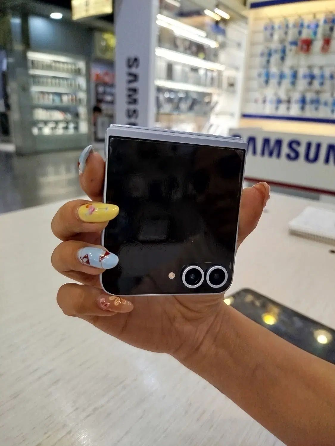 سامسونگ Galaxy Z Flip6 با حافظهٔ ۵۱۲ گیگابایت|موبایل|تهران, یافت‌آباد|دیوار