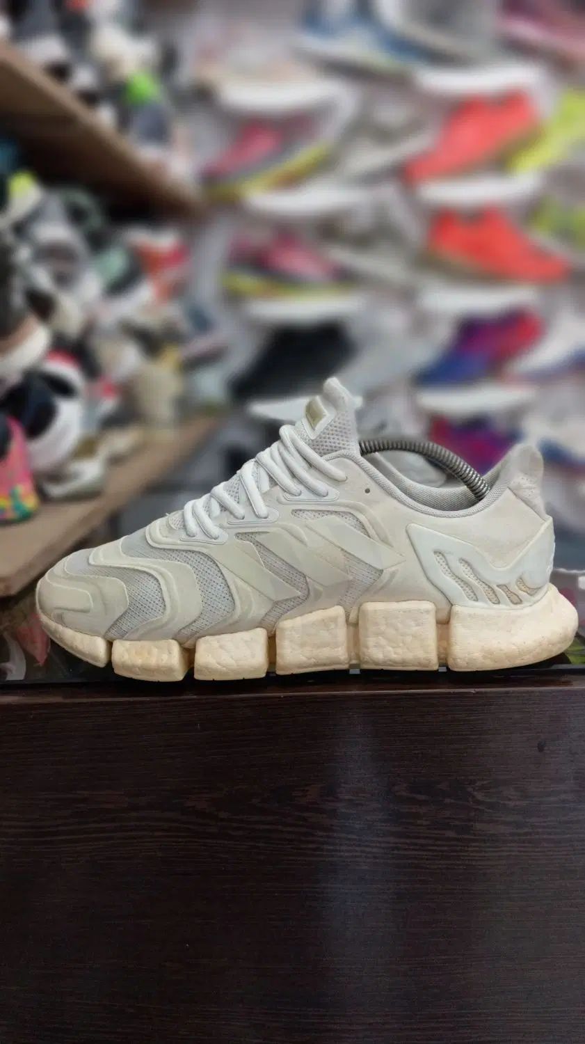 کلیماکول adidas اورجینال درحدنو سایز 45|کیف، کفش، کمربند|تهران, هلال احمر|دیوار