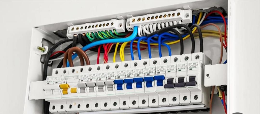 خدمات برق ساختمان/برقکار|خدمات پیشه و مهارت|کازرون, |دیوار