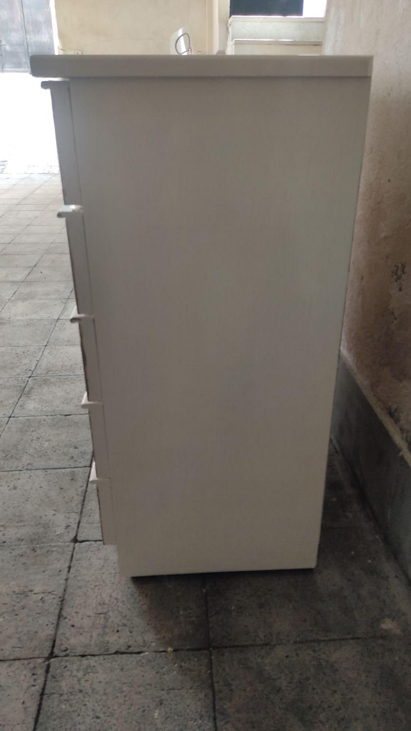 دآور ۶ کشو تمام چوب و تخت فرفورژه و تخته های کف|تخت و سرویس خواب|تهران, تهرانسر شرقی|دیوار