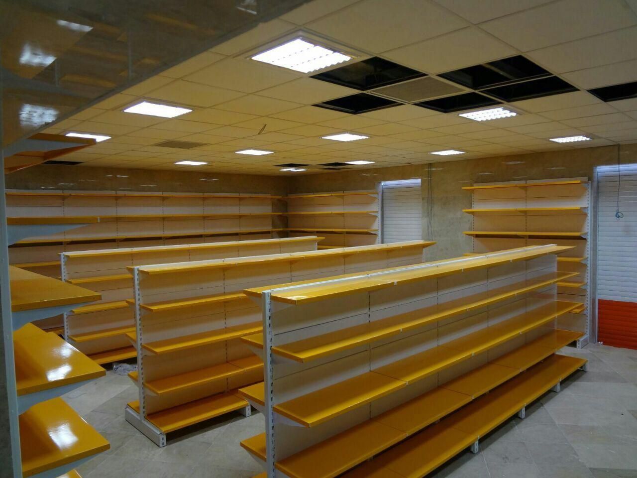 تعدادی قفسه دارم مدل فروشگاهی و فلزی|فروشگاه و مغازه|قم, پردیسان|دیوار