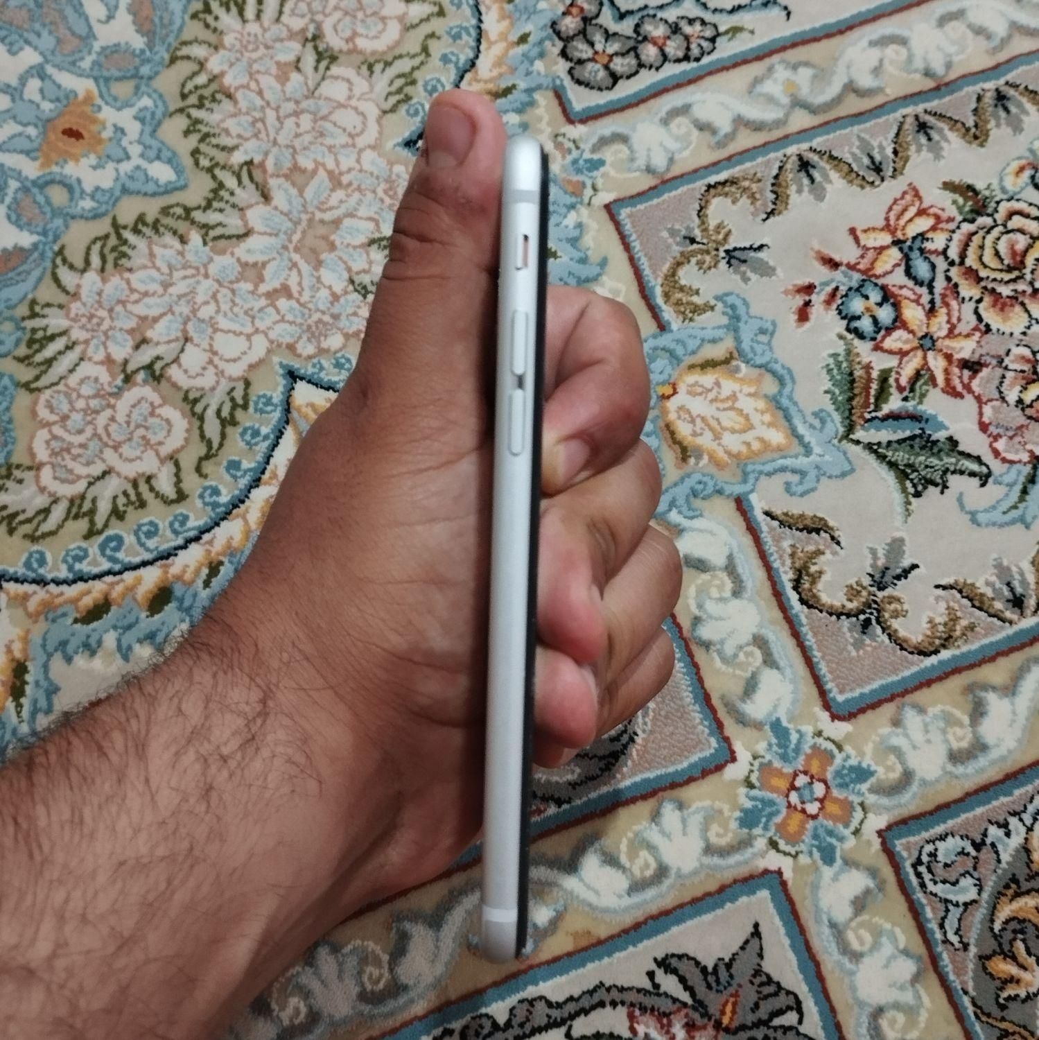 اپل iPhone 6 با حافظهٔ ۱۶ گیگابایت|موبایل|خرم‌آباد, |دیوار