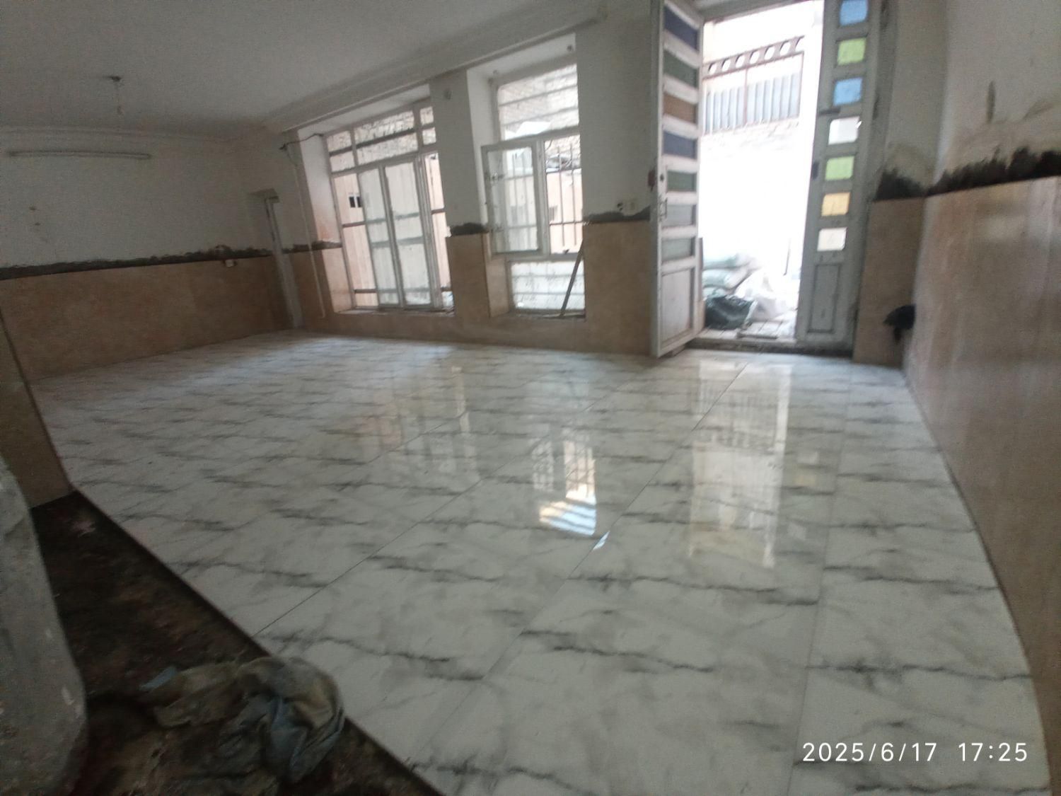 کاشی کار سرامییک کار|خدمات پیشه و مهارت|مشهد, هدایت|دیوار