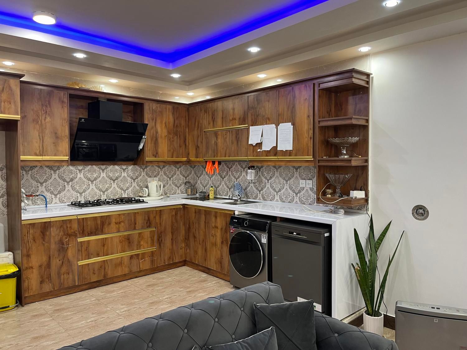 اجاره سویت مبله روزانه|اجارهٔ کوتاهمدت آپارتمان و سوئیت|بندر گناوه, |دیوار