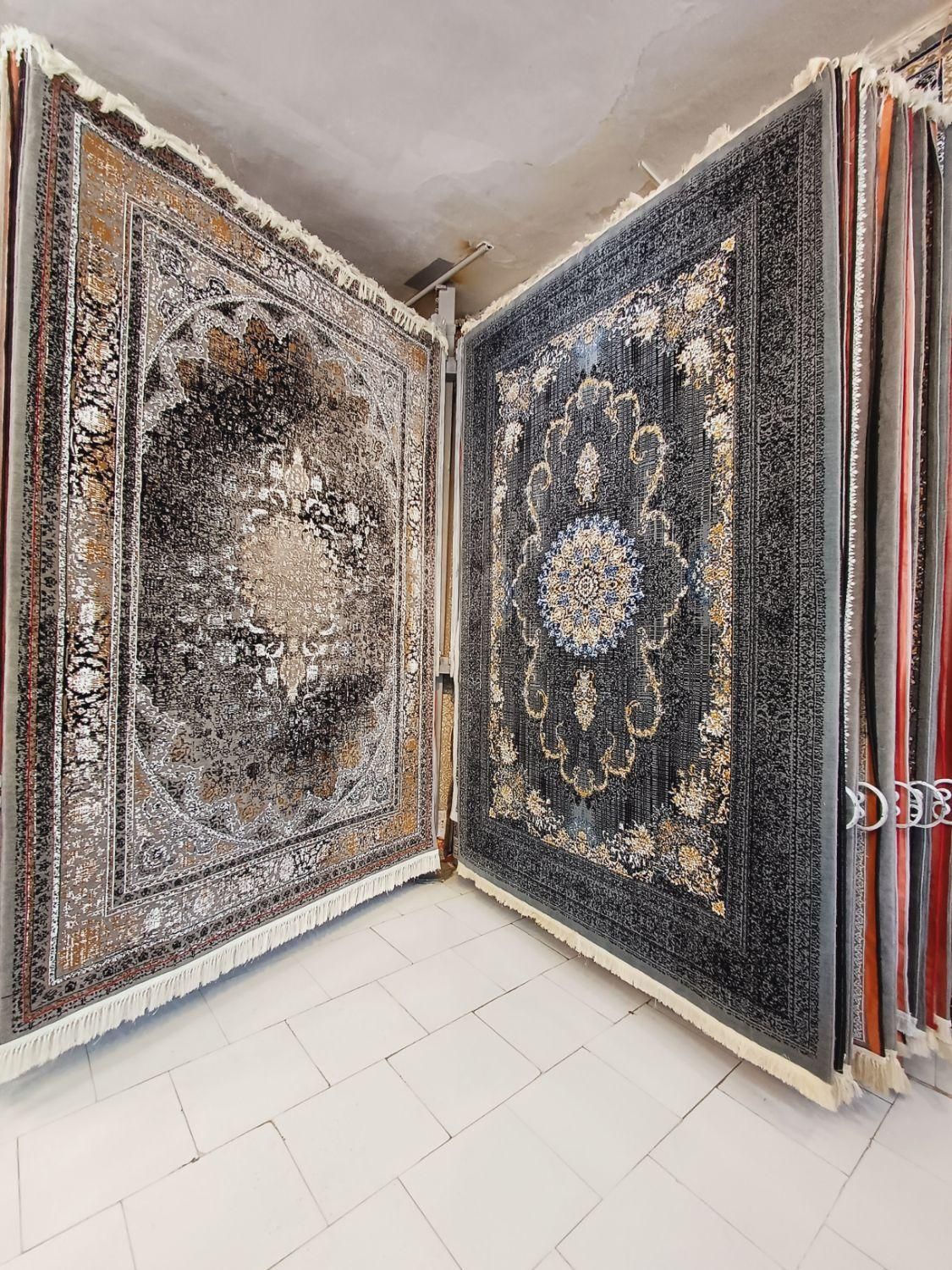 فرش ۶متری تخفیف حاجی حسینی فقط ۲/۵۰۰ ت مقطوع|فرش|مشهد, طلاب|دیوار