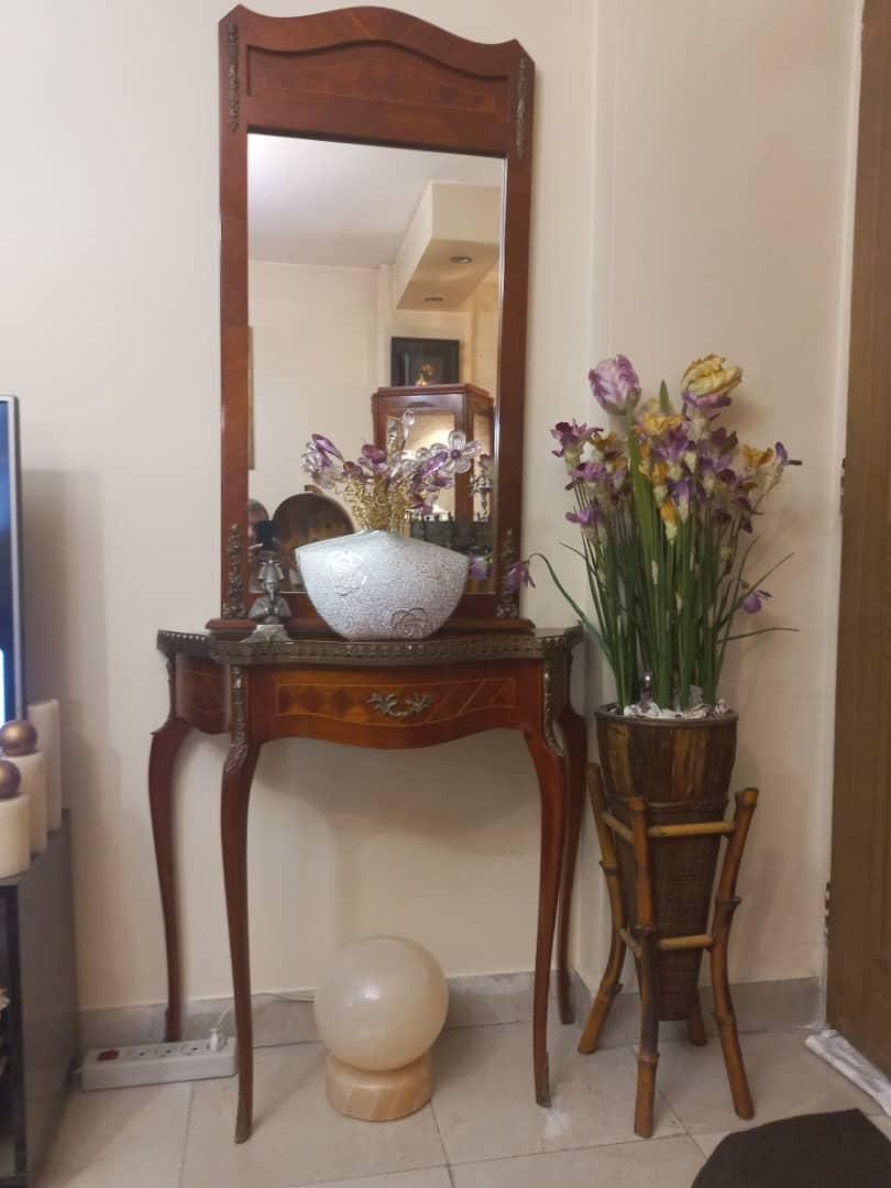 اینه وکنسول تمام چوب درحد نو|بوفه، ویترین، کنسول|تهران, خواجه نظام الملک|دیوار