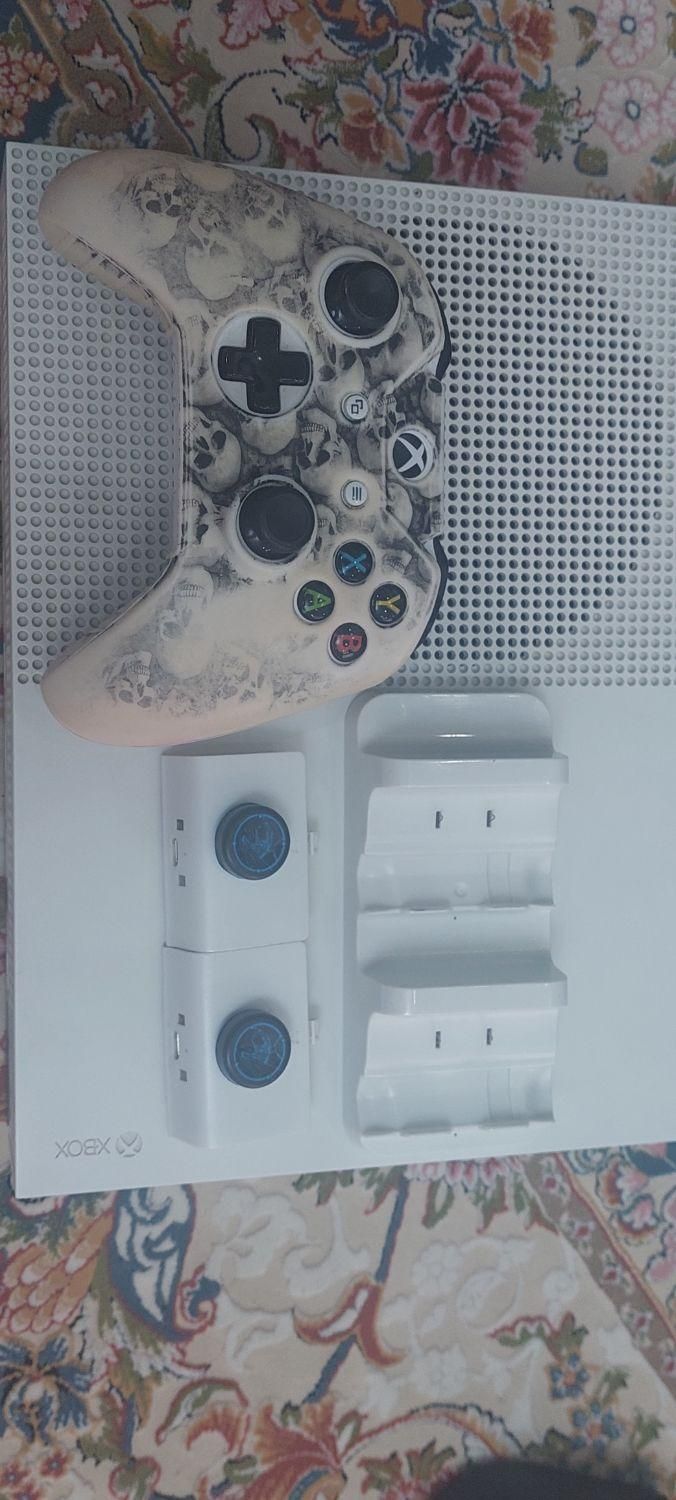 Xbox one s|کنسول، بازی ویدئویی و آنلاین|اندیشه, اندیشه فاز ۲|دیوار