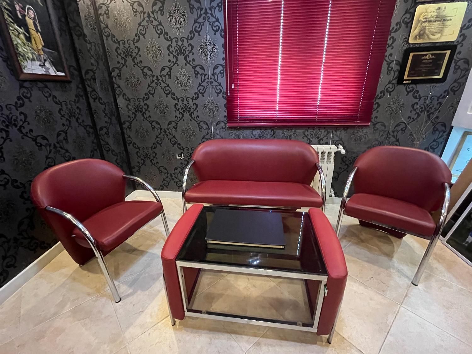 مبل نیم ست اداری صندلی مدیریت میز کامپیوتر|مبلمان اداری|رشت, معلم|دیوار