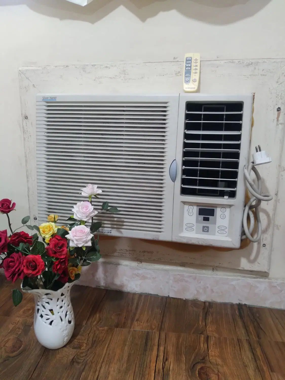 کولر پنچره ای|کولر گازی و فن‌کوئل|رشت, نظری|دیوار