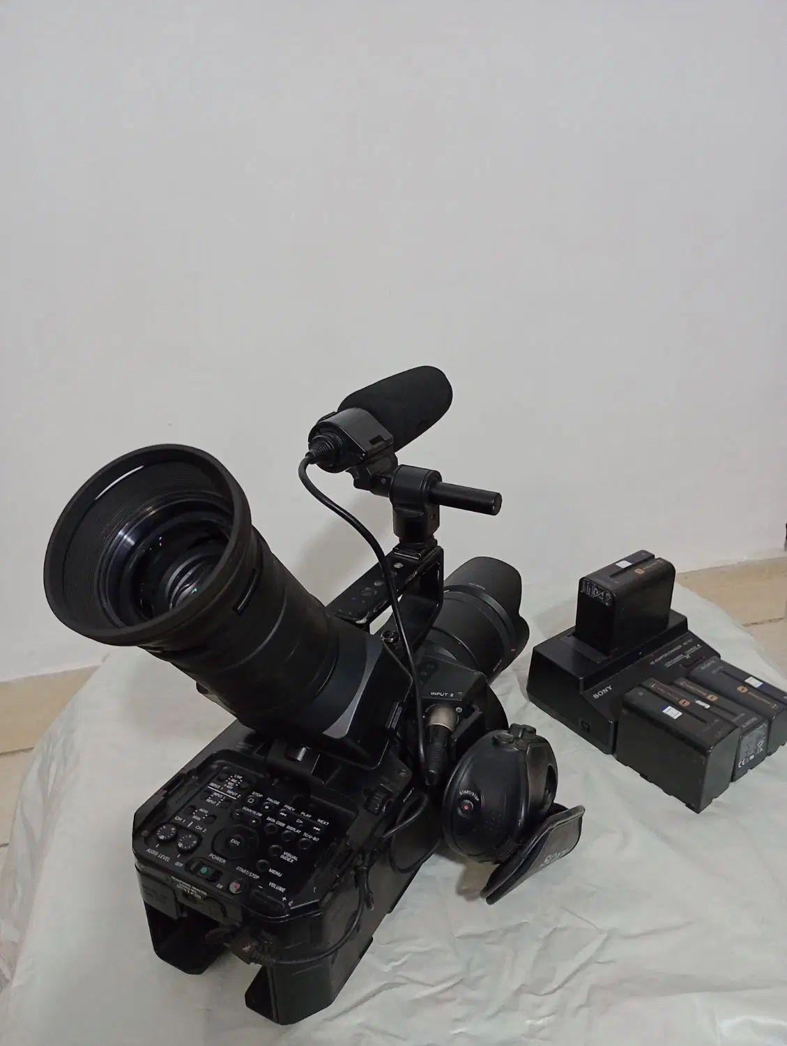 Sony FS700 + Canon 60D|دوربین عکاسی و فیلم‌برداری|تهران, جیحون|دیوار