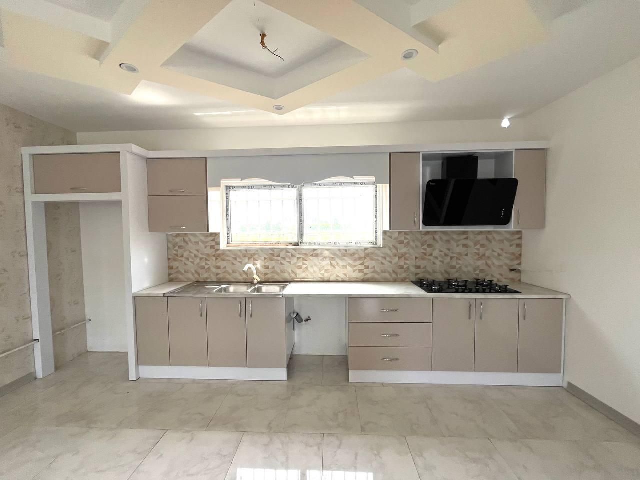 ویلاباغ 300متری شهرک سیکاس سندار|فروش خانه و ویلا|محمودآباد, |دیوار