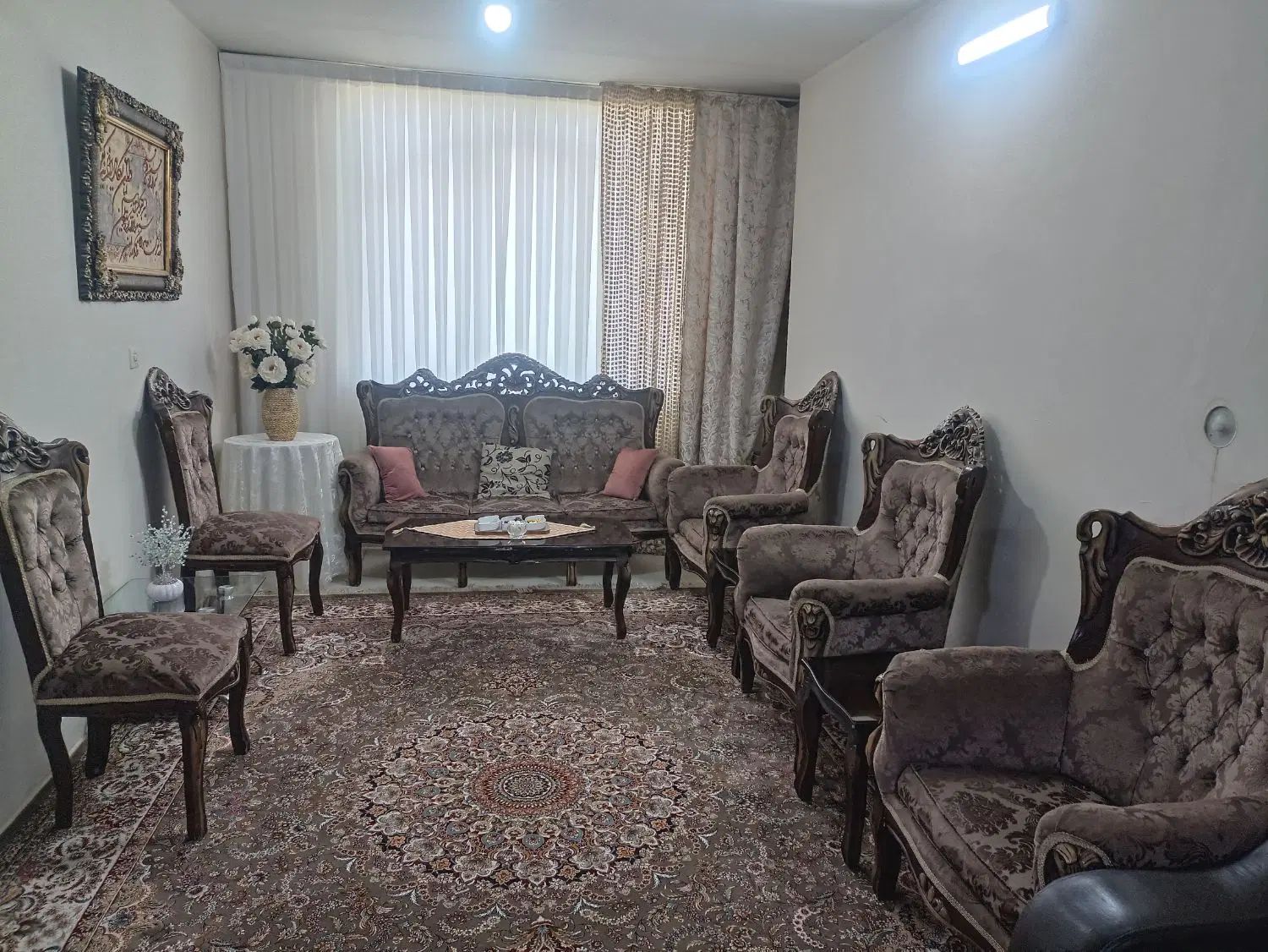 سلام دودست مبل ،راحتی،وسلطنتی با چوب گردو|مبلمان خانگی و میز عسلی|مشهد, جانباز|دیوار