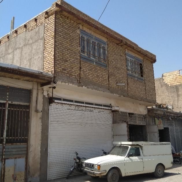 مغازه و طبقه بالا واقع در سی‌متری هلال احمر ۸|فروش مغازه و غرفه|نیشابور, طالقانی|دیوار