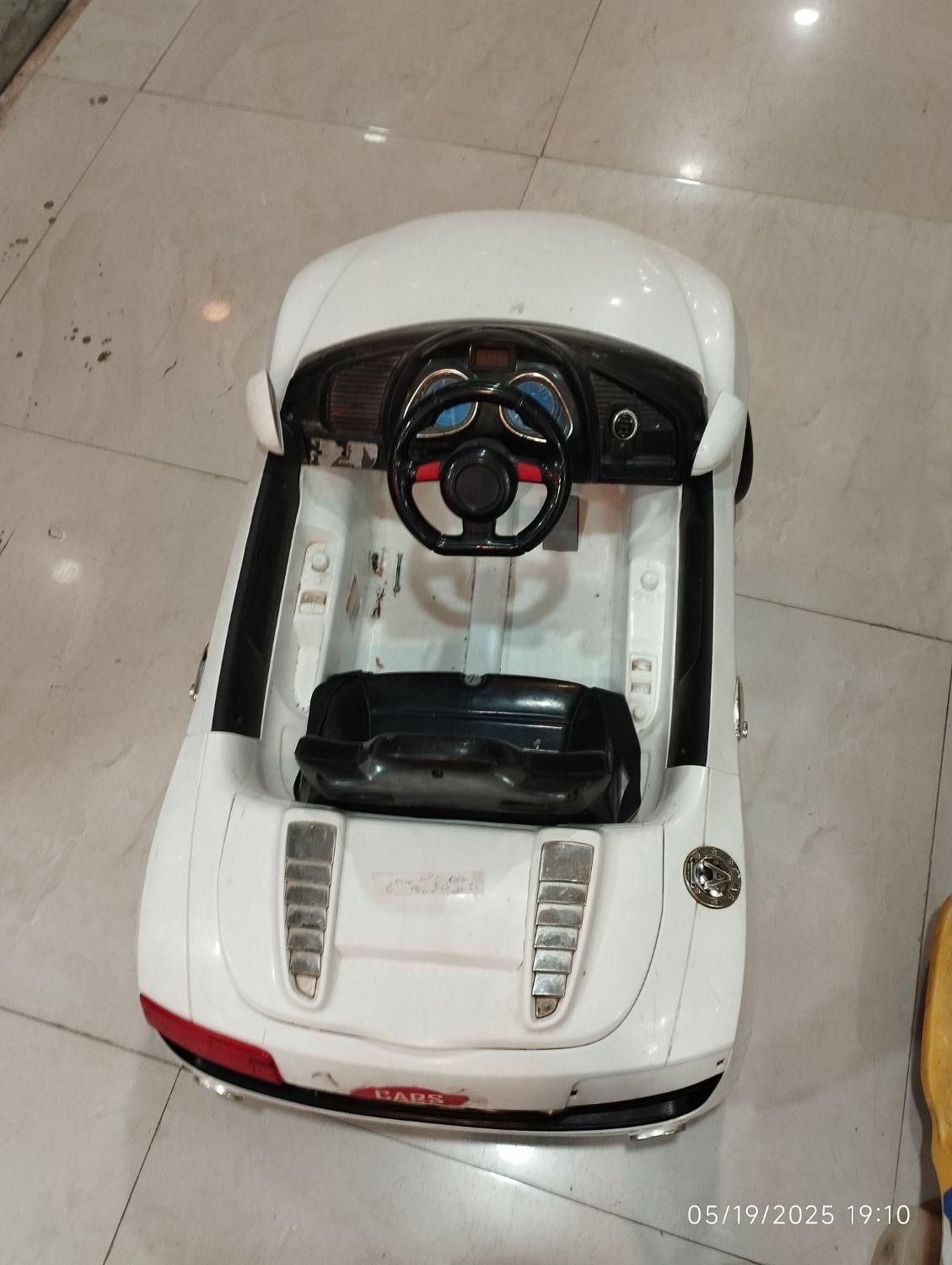 خودرو دو موتوره کودک بسیار پرقدرت|اسباب‌‌بازی|تربت‌حیدریه, آغوی|دیوار