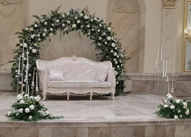 تشریفات عروسی، گل‌آرایی و بادکنک‌آرایی مراسم|خدمات پذیرایی، مراسم|یزد, |دیوار