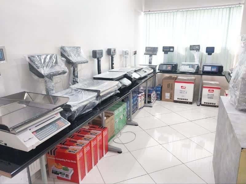 ترازو *چرخ گوشت صنعتی * کالباسبر *خمیرگیر|فروشگاه و مغازه|تهران, سلسبیل جنوبی|دیوار