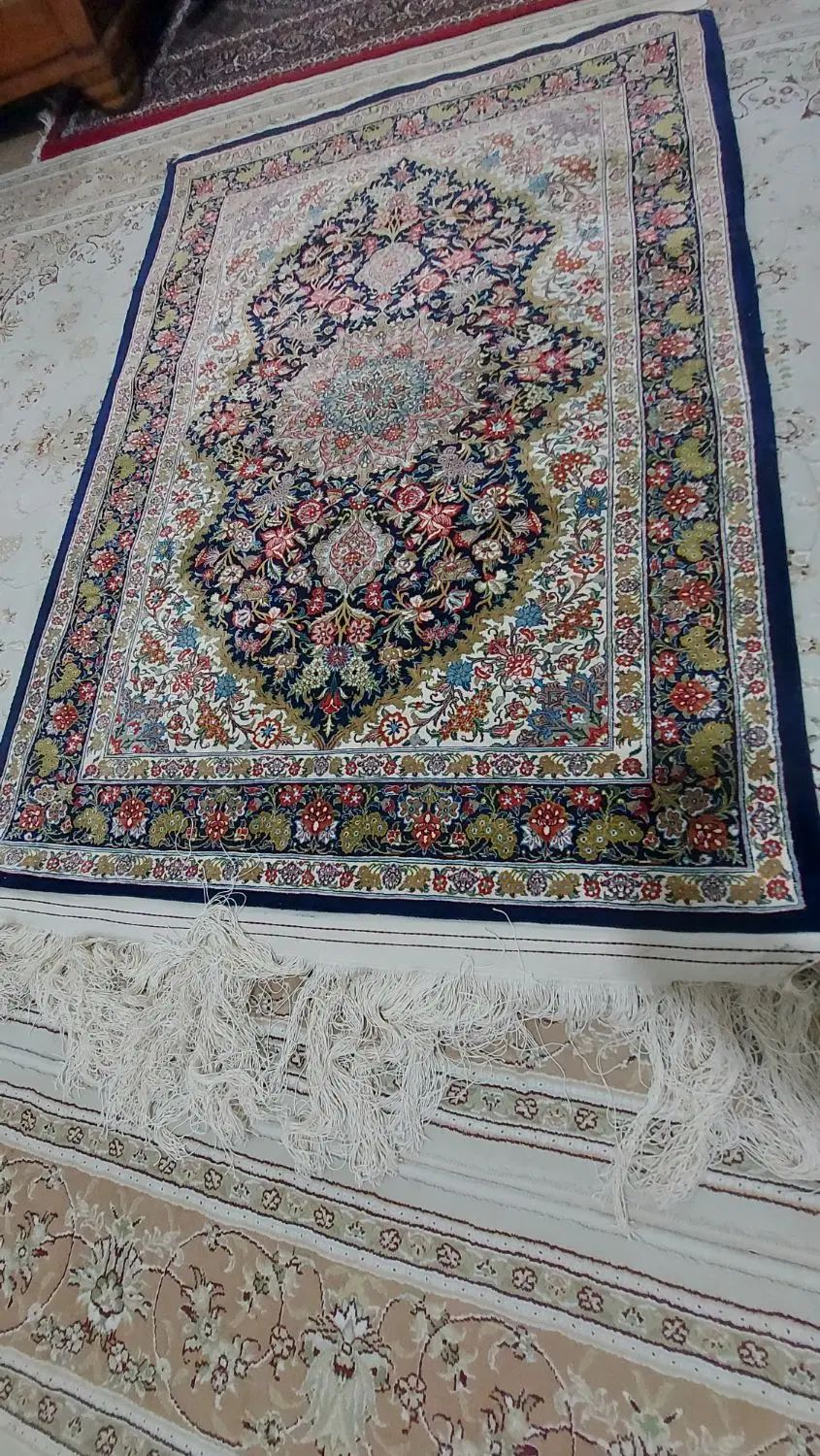 قالیچه ابریشم ذرع و نیم|فرش|کرمانشاه, |دیوار
