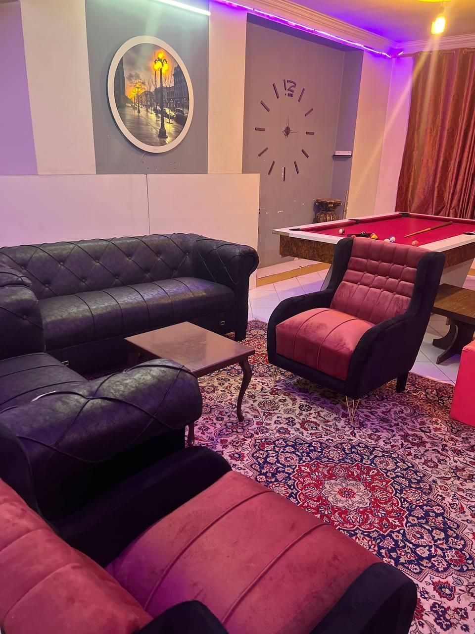سوییت دربست شیک فول امکانات با بیلیارد|اجارهٔ کوتاهمدت آپارتمان و سوئیت|مشهد, کلاهدوز|دیوار