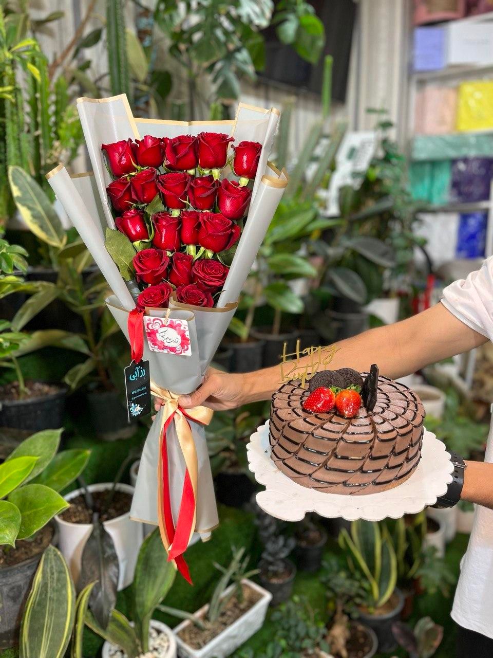 دسته گل رز  باکس گل  کیک ماشین عروس  تاج گل ترحیم|گل و گیاه طبیعی|اراک, |دیوار