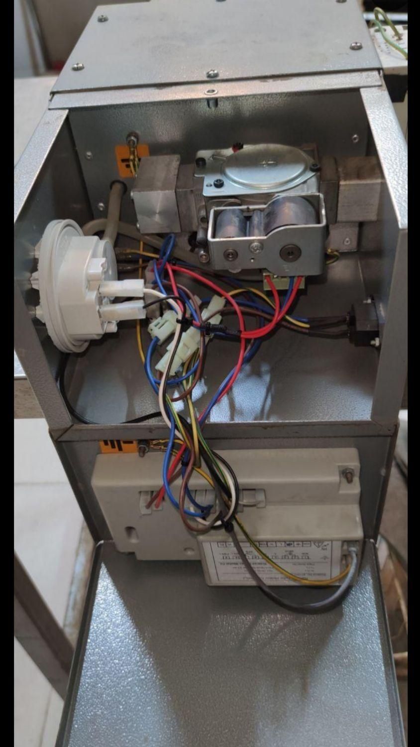 انجام خدمات تخصصی گرماتاب و انواع هیتر گازی|خدمات پیشه و مهارت|تهران, آذری|دیوار