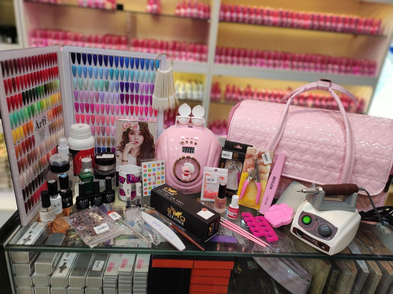 لوازم وسایل کاشت ناخن استرانگ حرفه ای مناسب سالن|آرایشی، بهداشتی، درمانی|تهران, خرمشهر|دیوار