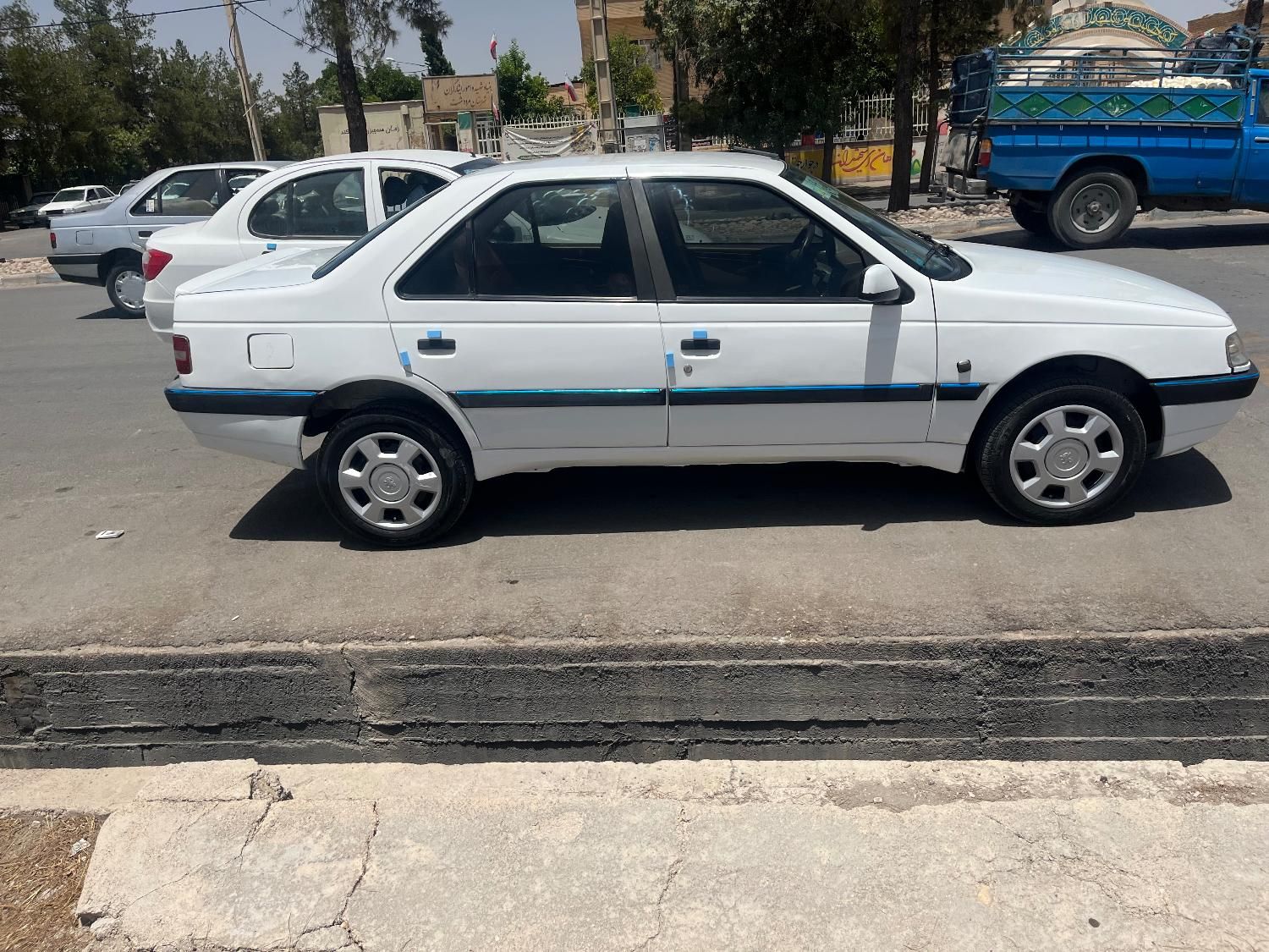 پژو 405 SLX موتورTU5، مدل۱۳۹۶ سیمی|خودرو سواری و وانت|شیراز, ارم|دیوار