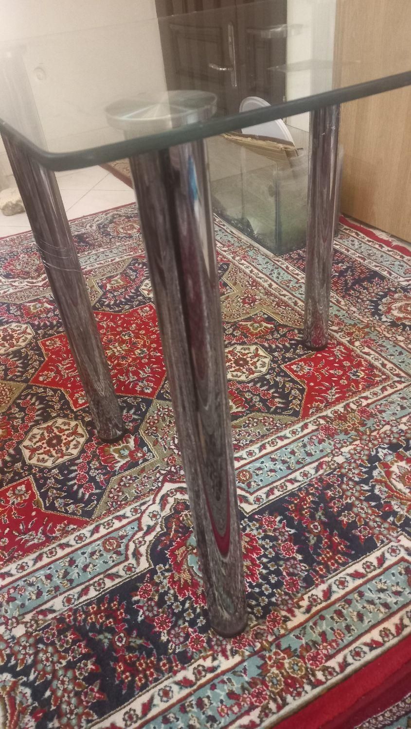 میز شیشه ای|میز و صندلی غذاخوری|اراک, |دیوار