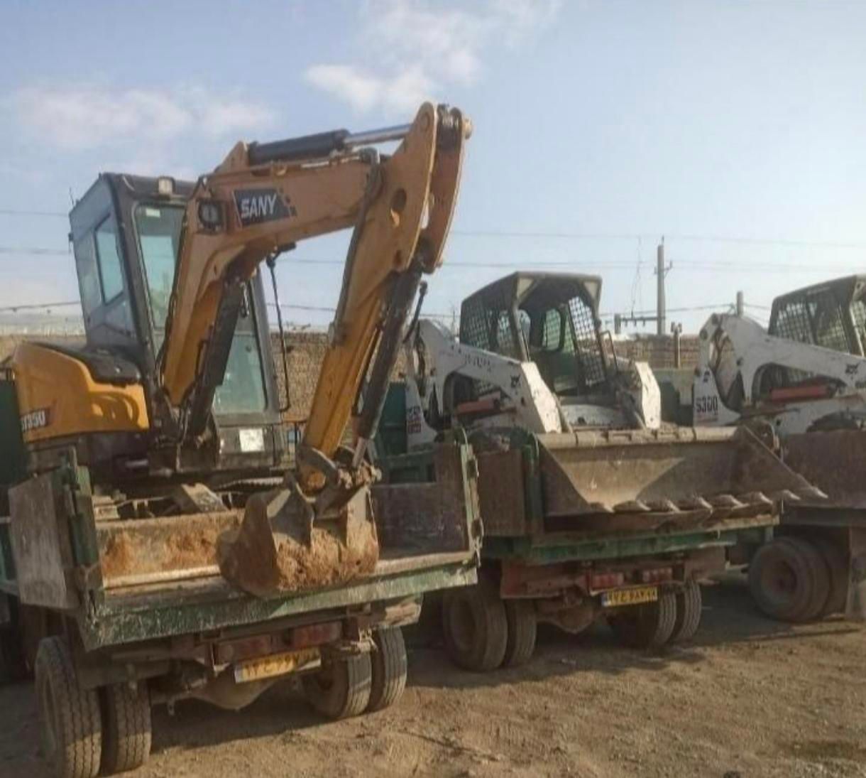 مینی لودر.بابکت.حمل نخاله .تخریب|خدمات حمل و نقل|ارومیه, |دیوار