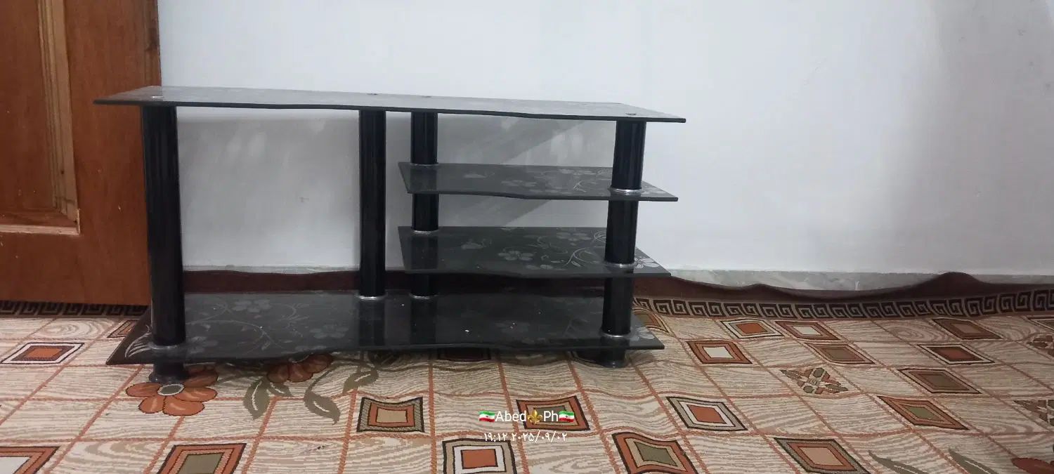 یک عددمیزال سی دی ویک عددمیزپایه دارچوبی|میز تلویزیون|رشت, معلولین|دیوار
