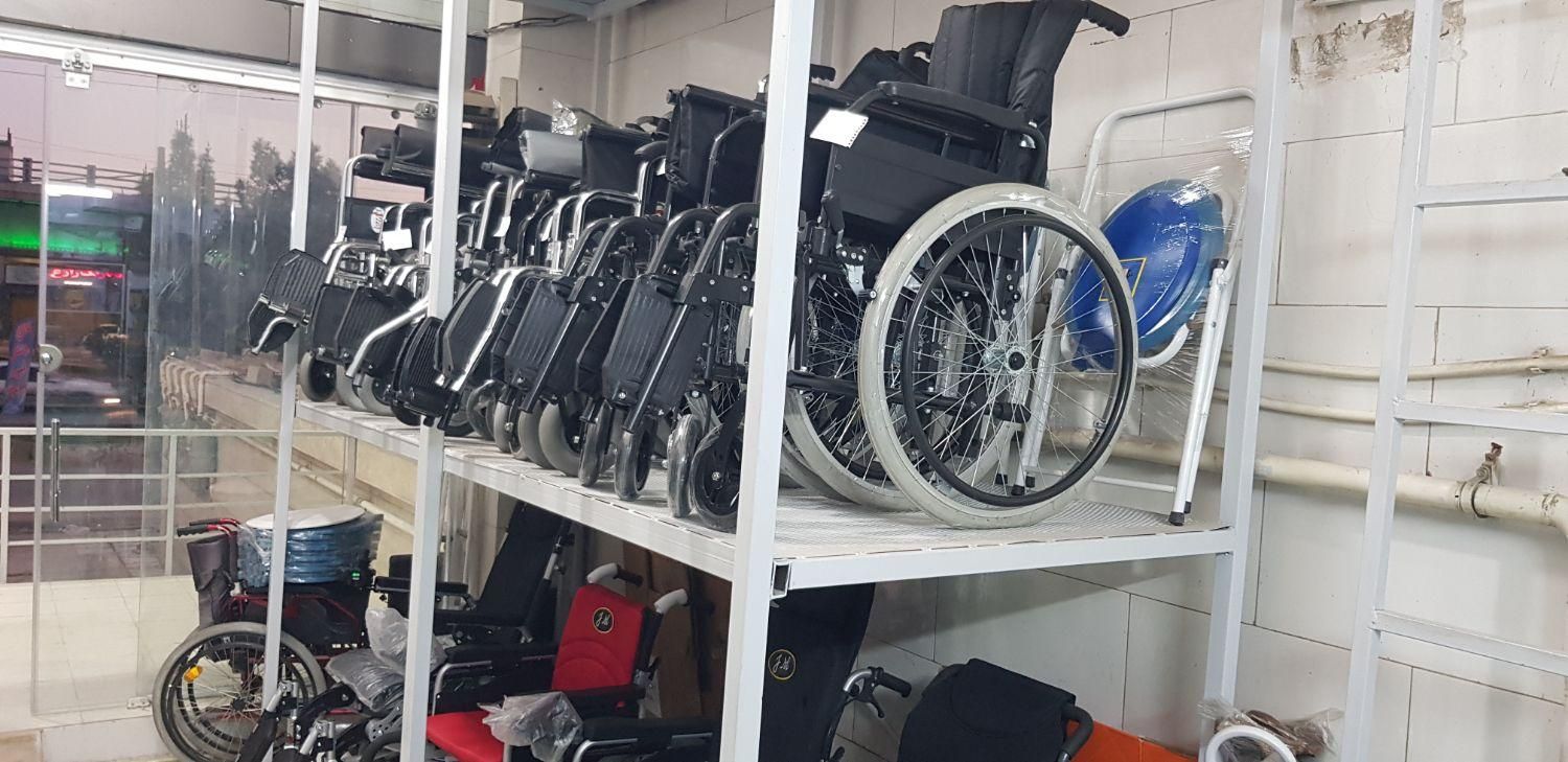 ویلچر /دستی/ارتوپدی/آلومینیومی/فلزی آبکاری|آرایشی، بهداشتی، درمانی|شیراز, صاحب الزمان|دیوار