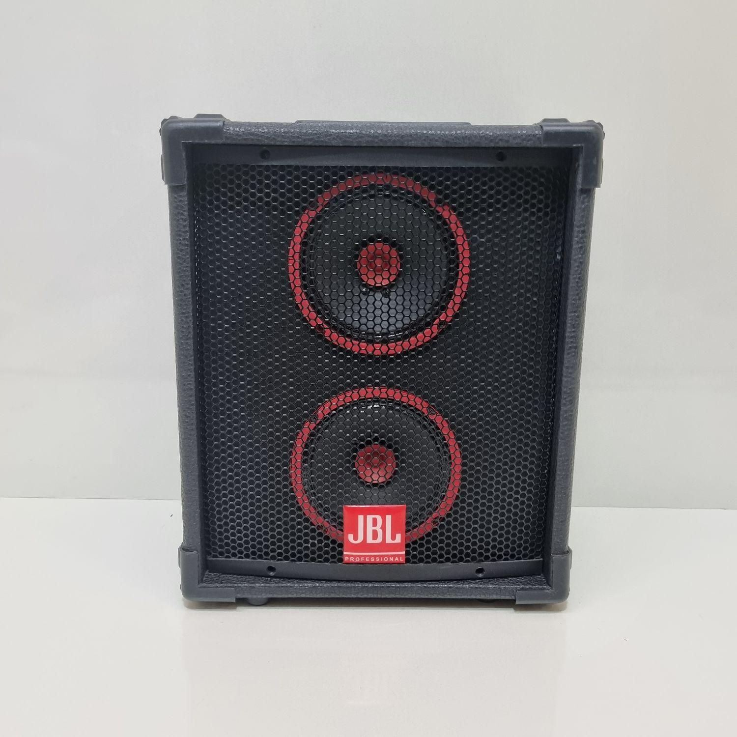 اکو همراه jbl دو بلندگوی ۶ اینچ باند هیئت  گیتار|سیستم صوتی خانگی|تبریز, |دیوار