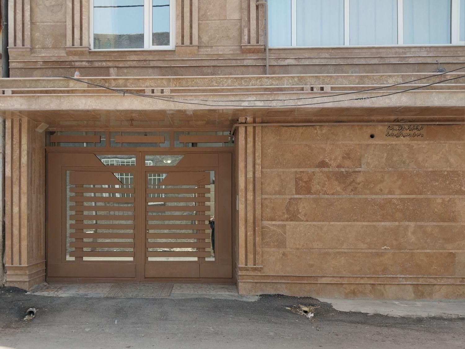 فروش خانه اپارتمانی۲۵۰ متری سه طبقه در سرپل ذهاب|فروش آپارتمان|سرپل ذهاب, |دیوار