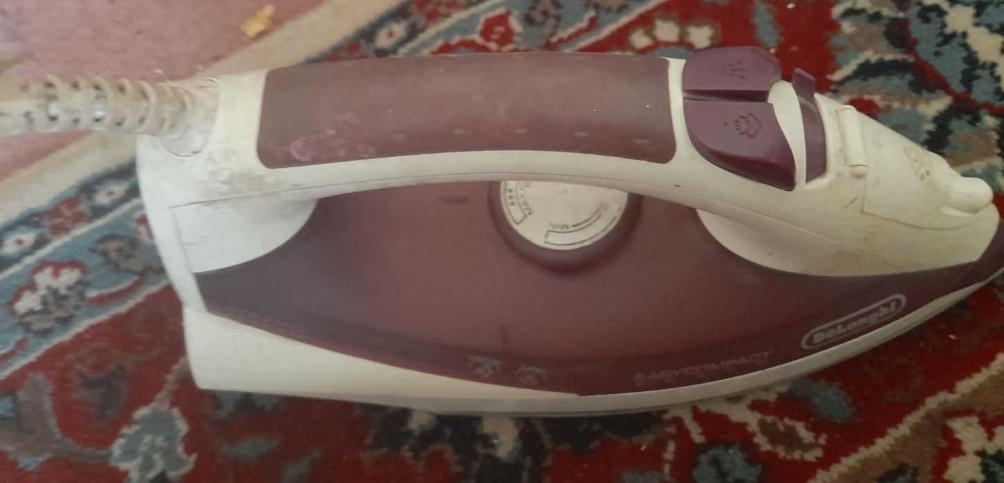 اتو بخار دلونگی اصل کارکرده بسیار عالی و کم کارکرد|اتو و لوازم اتو|تهران, نازی‌آباد|دیوار