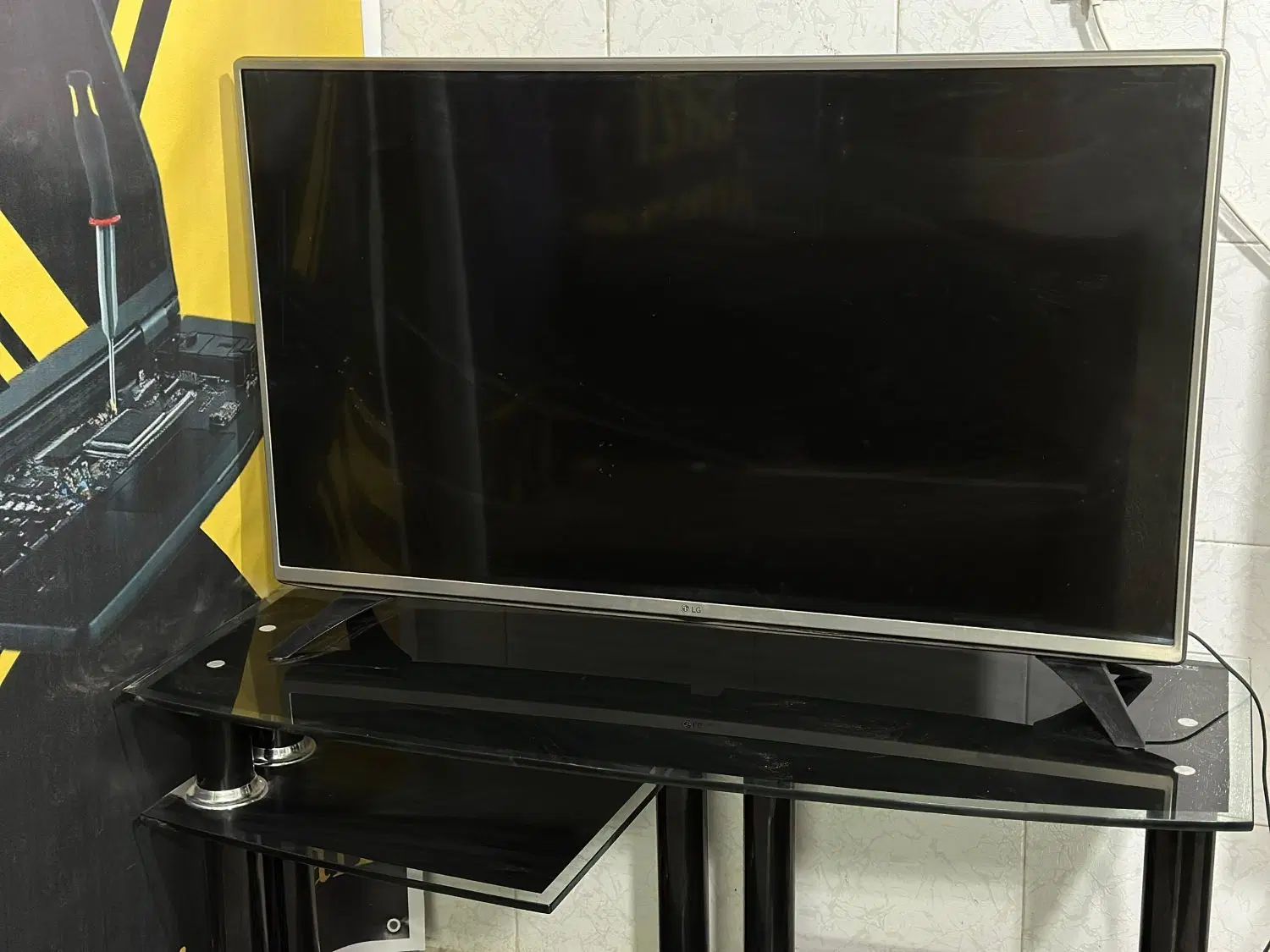 LED LG 42 tv تلوزیون ماه دار|تلویزیون و پروژکتور|اصفهان, رهنان|دیوار