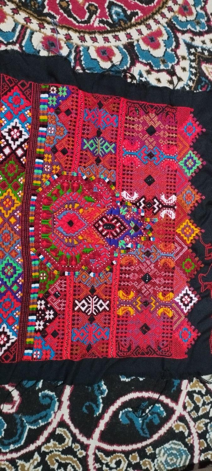 دوچگر|لباس|سراوان, |دیوار