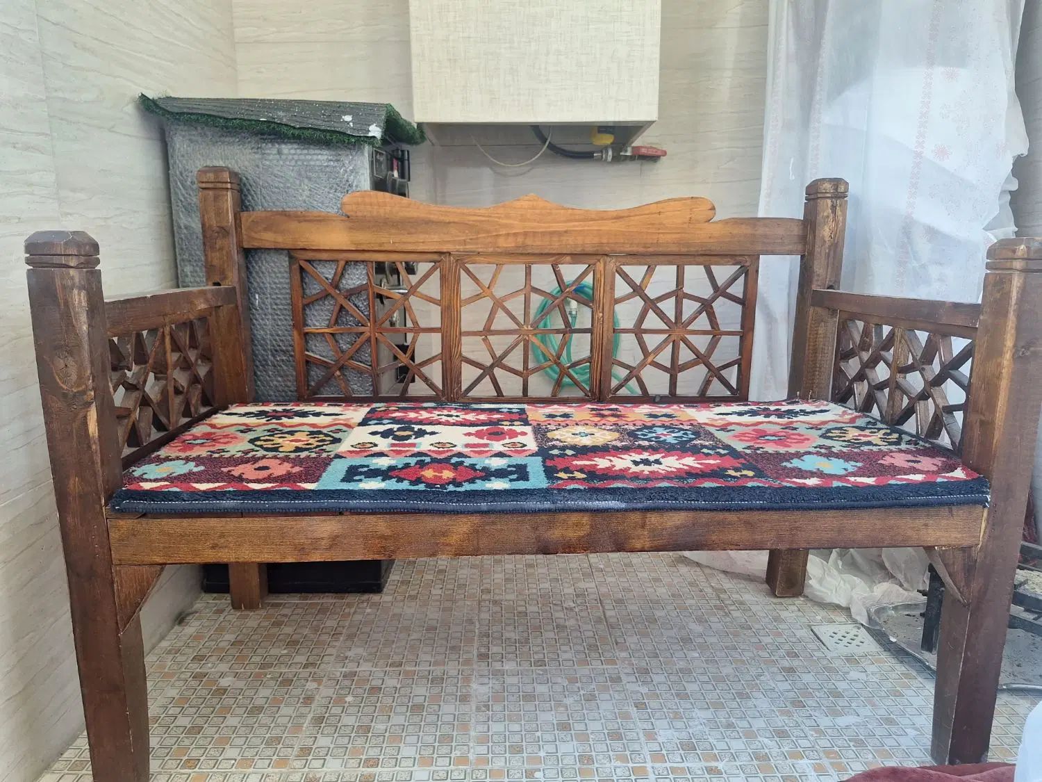 تخت سنتی|صندلی و نیمکت|کرج, باغستان|دیوار