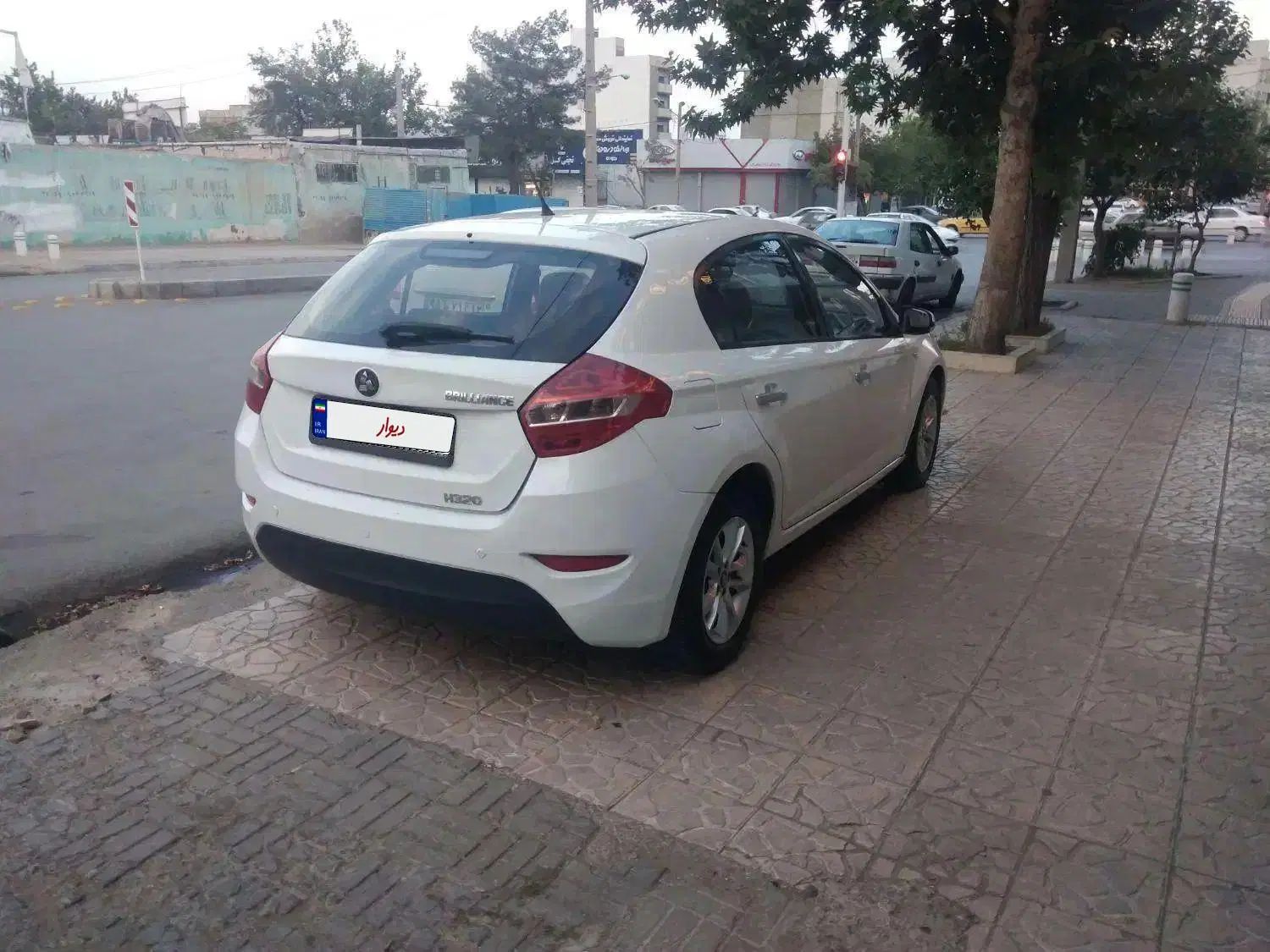 برلیانس H320 دنده‌ای 1500cc، مدل ۱۳۹۵|خودرو سواری و وانت|مشهد, کوشش|دیوار